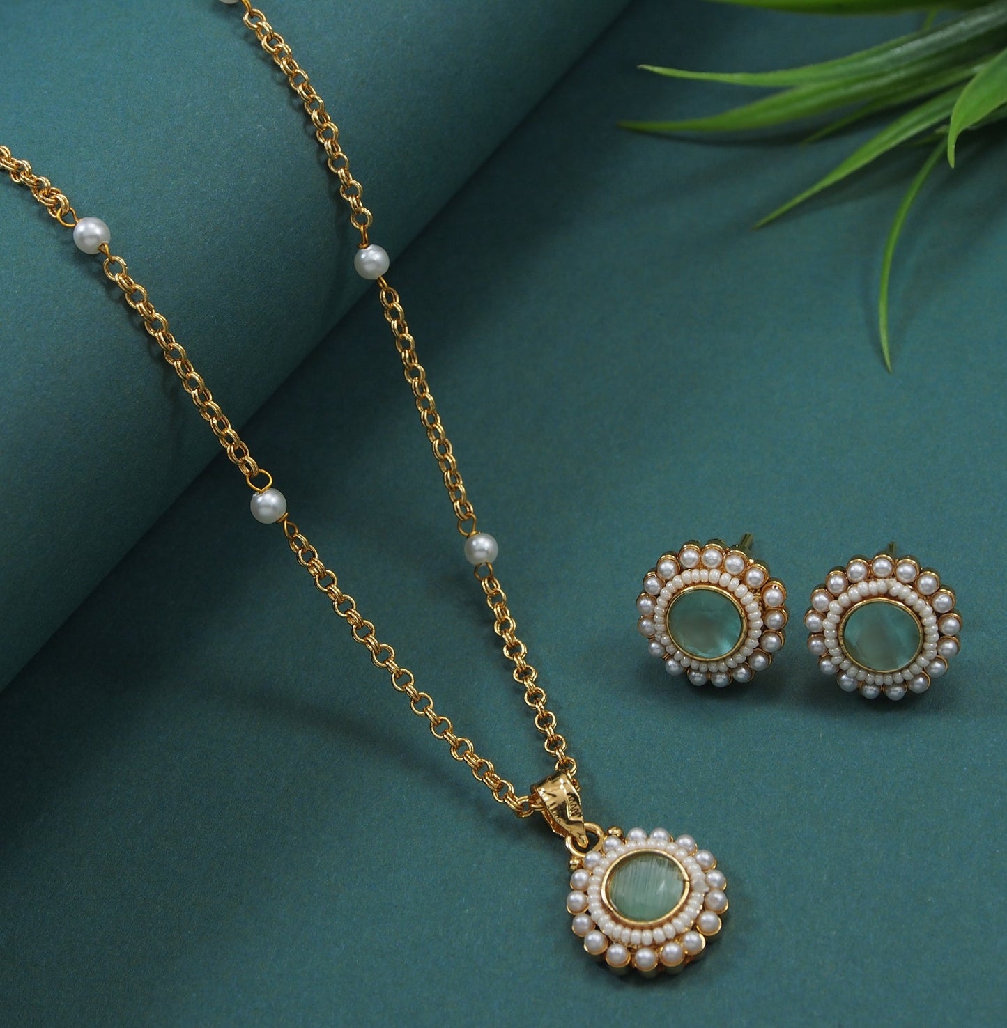 Elegant Kundan & Seed Pearl Pendant Set - Gold Plated Chain Necklace with Matching Stud Earrings