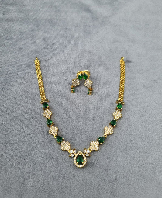 Sparkling Green Teardrop AD Necklace Set