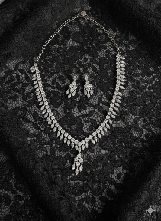 Refined White Stone Fringe Design Necklace Set