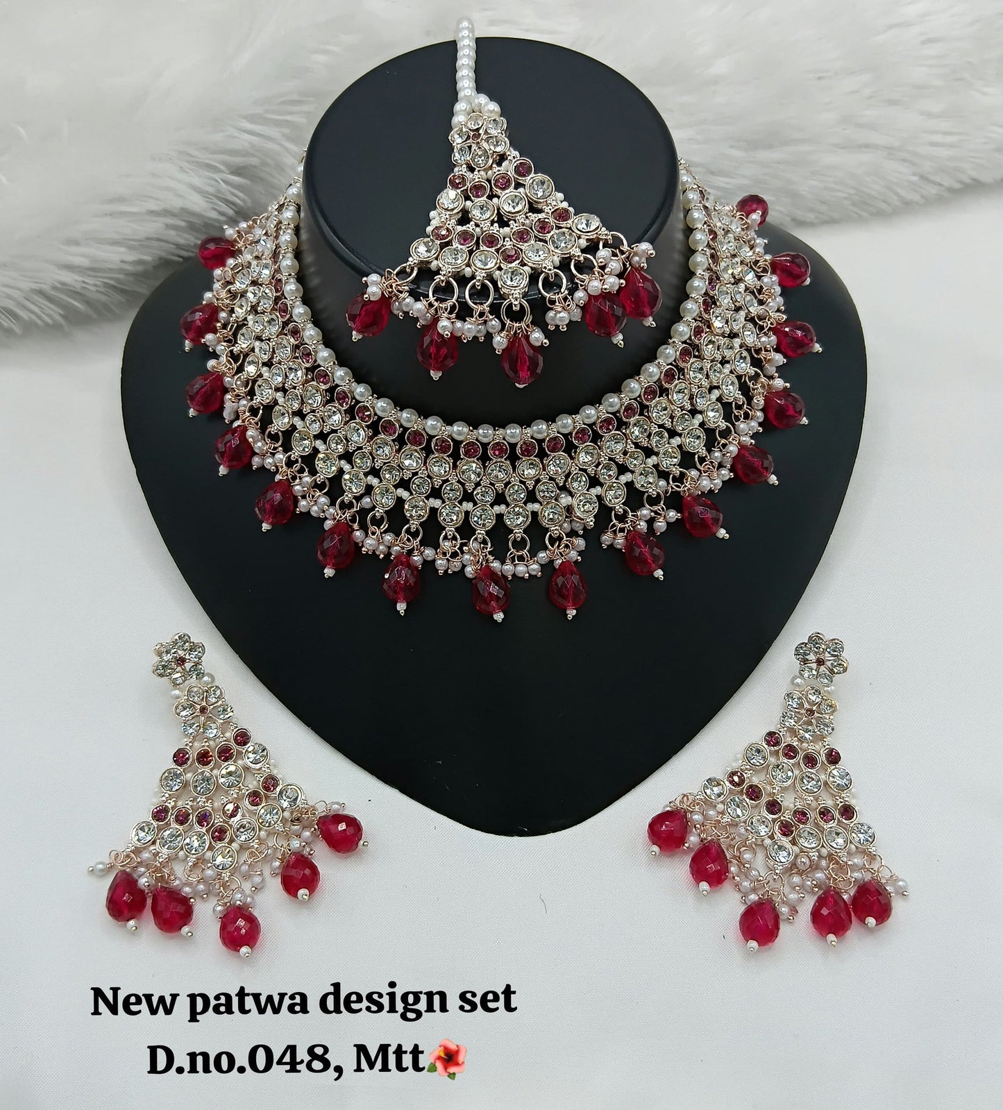Rani Pink & Rose Gold Patwa Choker Set with Maang Tikka