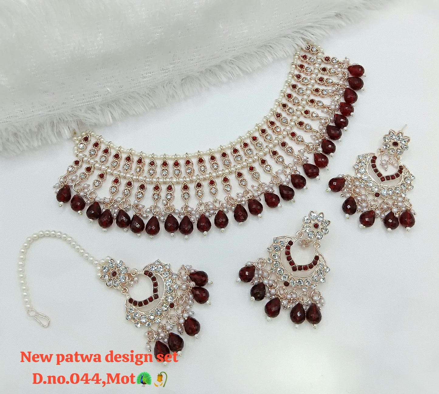 Rose Gold Patwa Choker Set with Lustrous Pearl Droplets