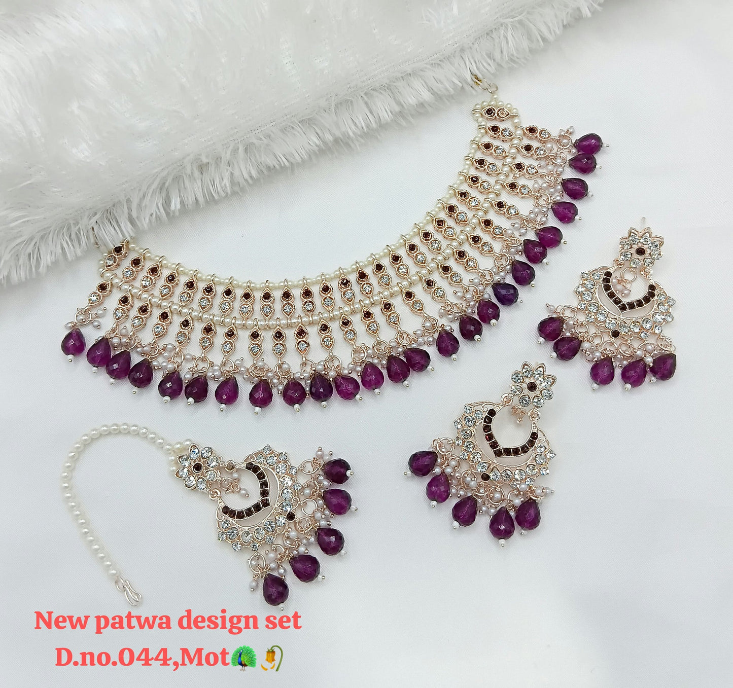 Rose Gold Patwa Choker Set with Lustrous Pearl Droplets