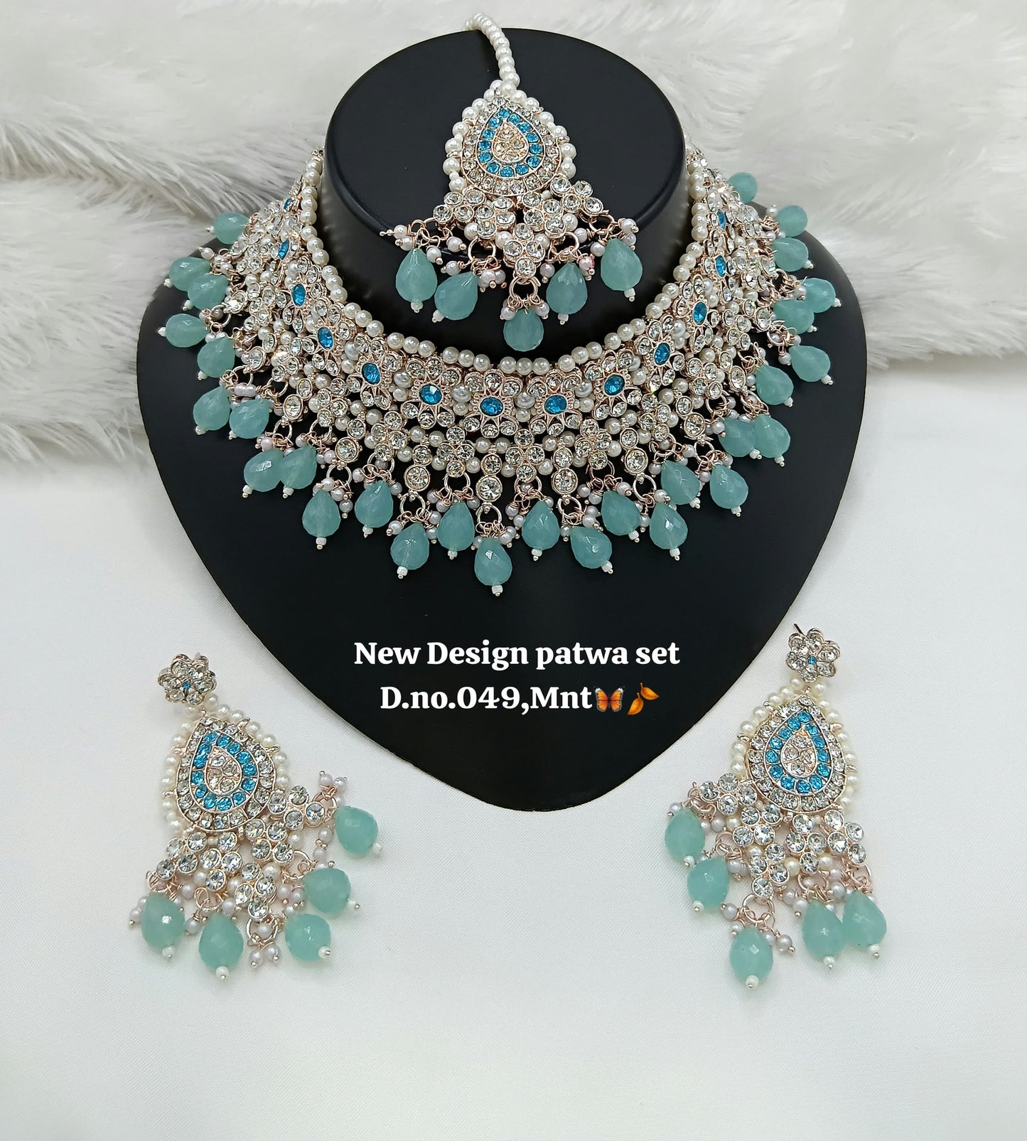 Deep Maroon Gold Patwa Choker Set with Maang Tikka
