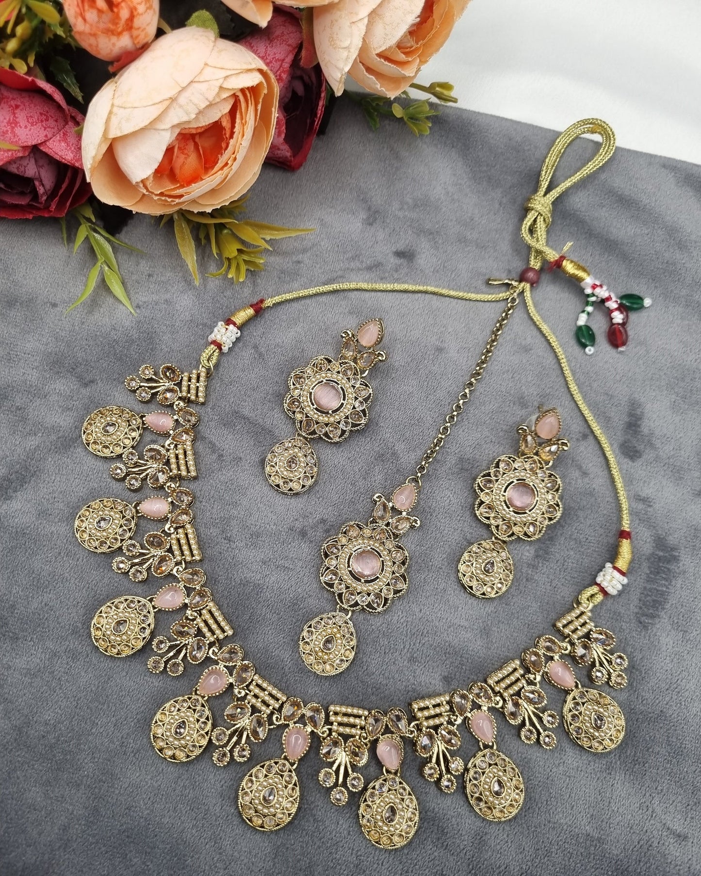 MEDALLION KUNDAN CHOKER TRIO