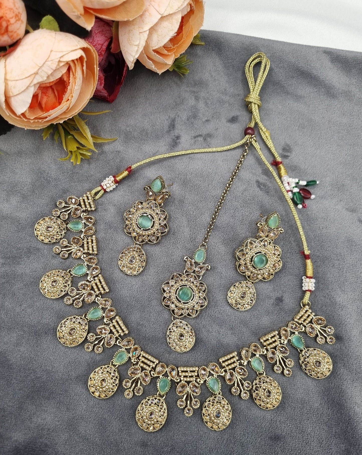 MEDALLION KUNDAN CHOKER TRIO