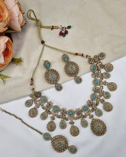 MEDALLION FRINGE STATEMENT CHOKER SET