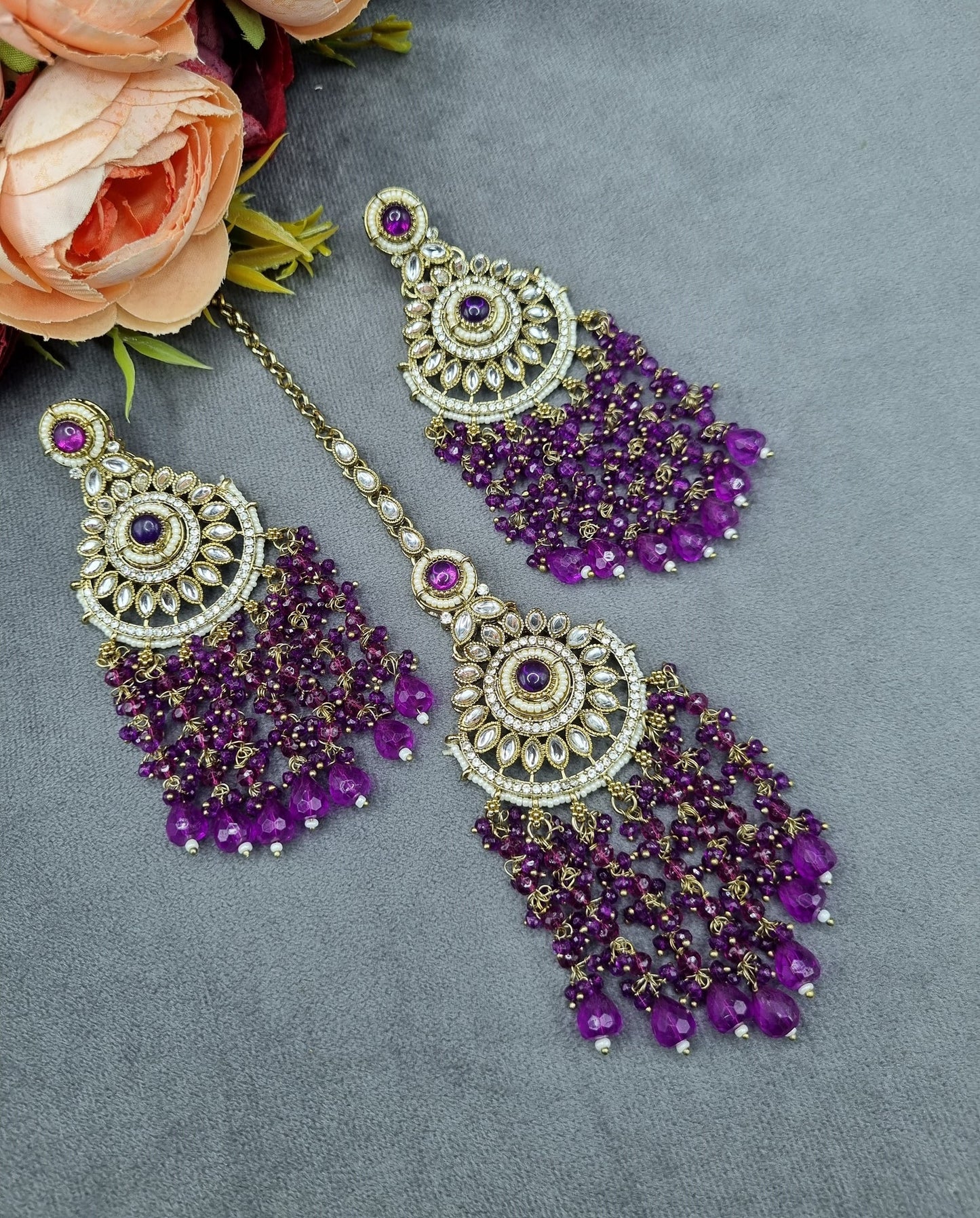 INTRICATE BEADED CHANDELIER EARRINGS & MAANGTIKKA SET