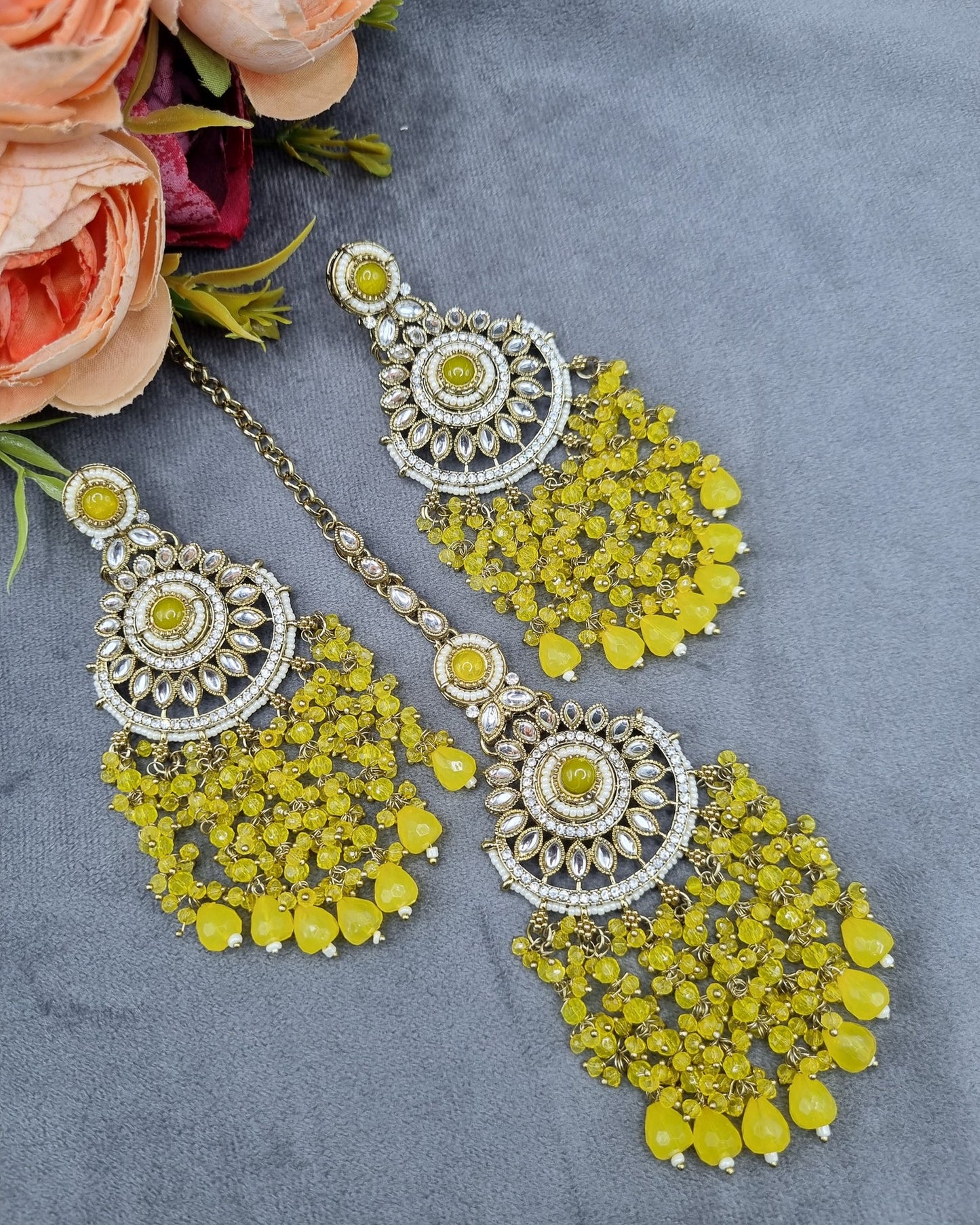 INTRICATE BEADED CHANDELIER EARRINGS & MAANGTIKKA SET