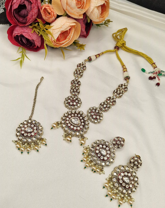 Kundan Medallion Necklace Set