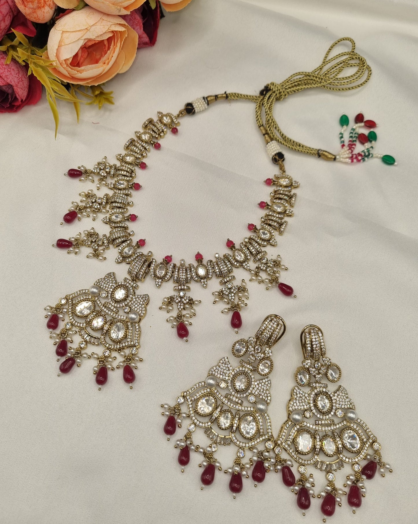 Royal Shield Motif Kundan Set