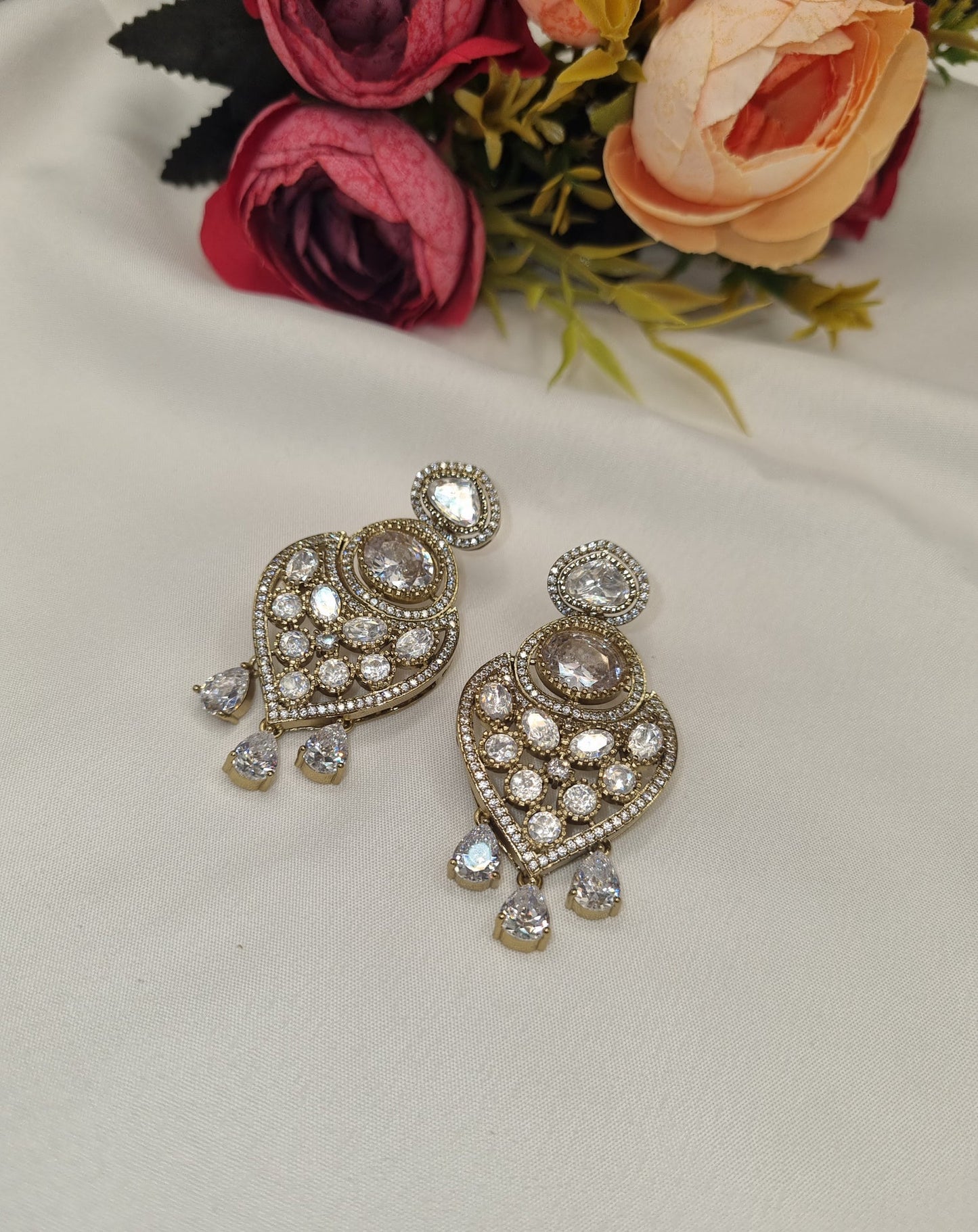 Heritage Heart Shield Kundan Earrings