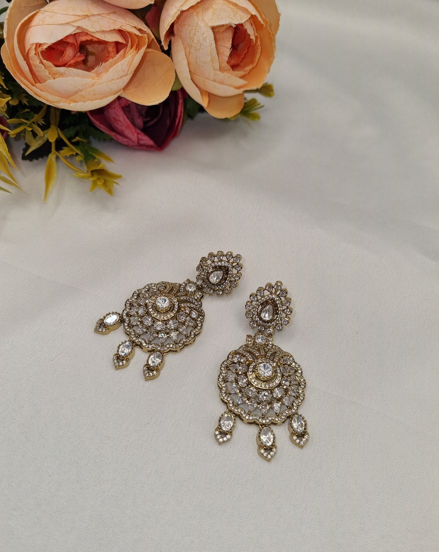 Royal Medallion Kundan Earrings