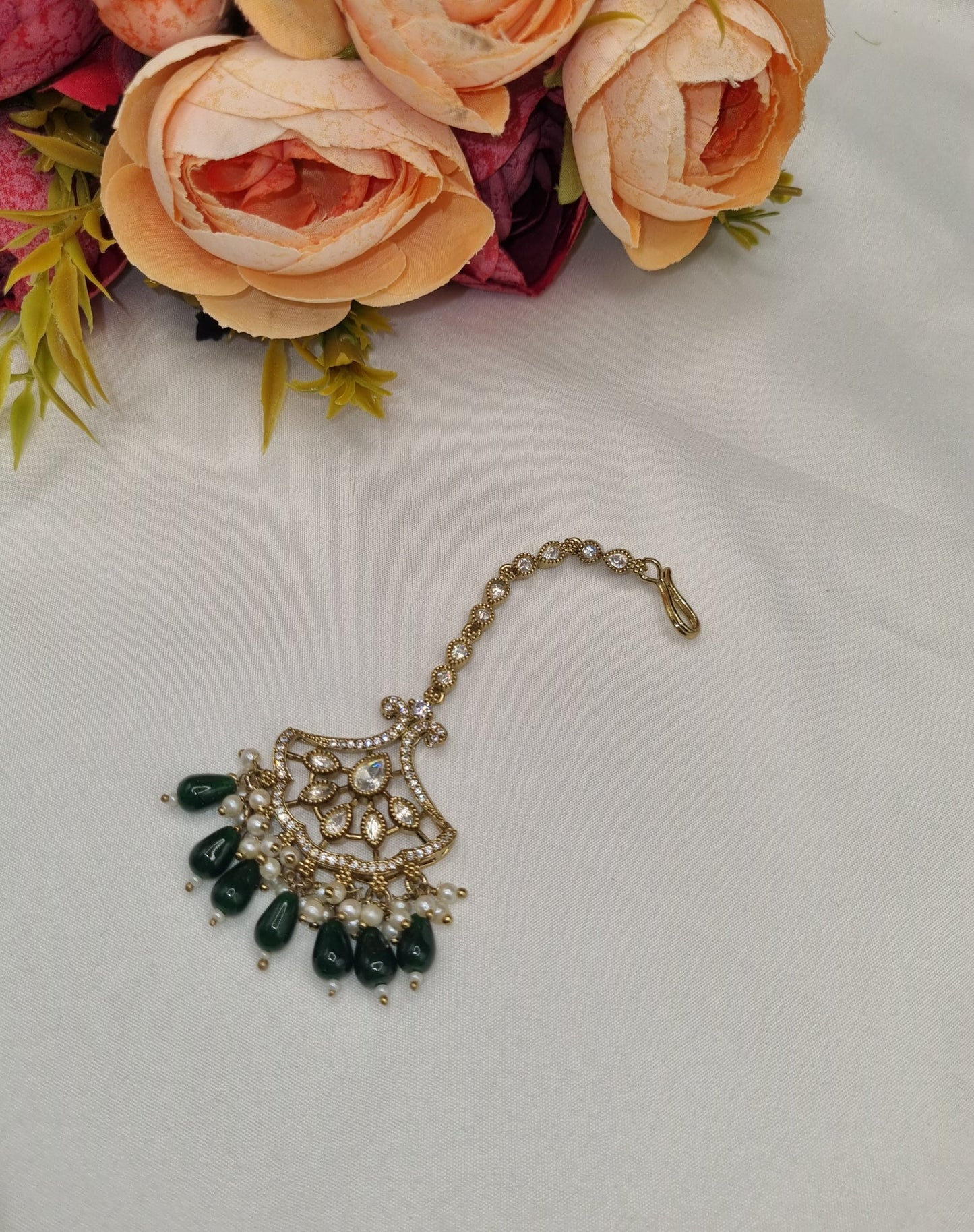TRADITIONAL HERITAGE KUNDAN MAANG TIKKA