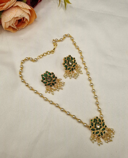 FLORAL STONE PENDANT & PEARL CHAIN JEWELRY SET  DESCRIPTION