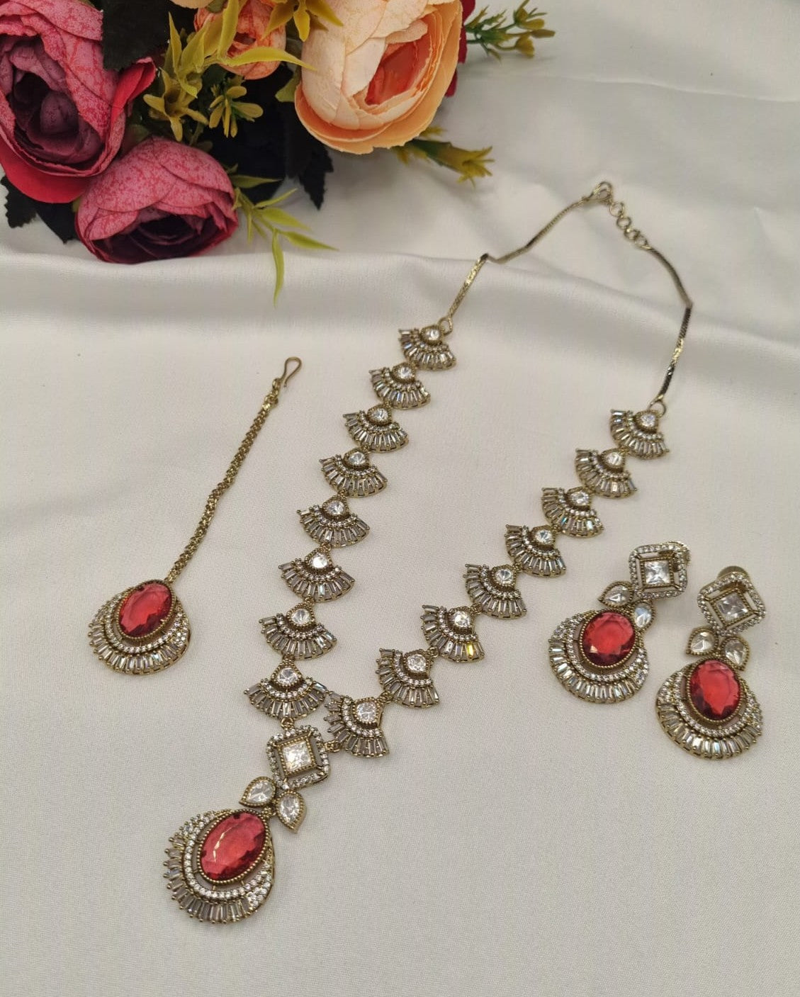 Heritage Necklace Set with Maang Tikka